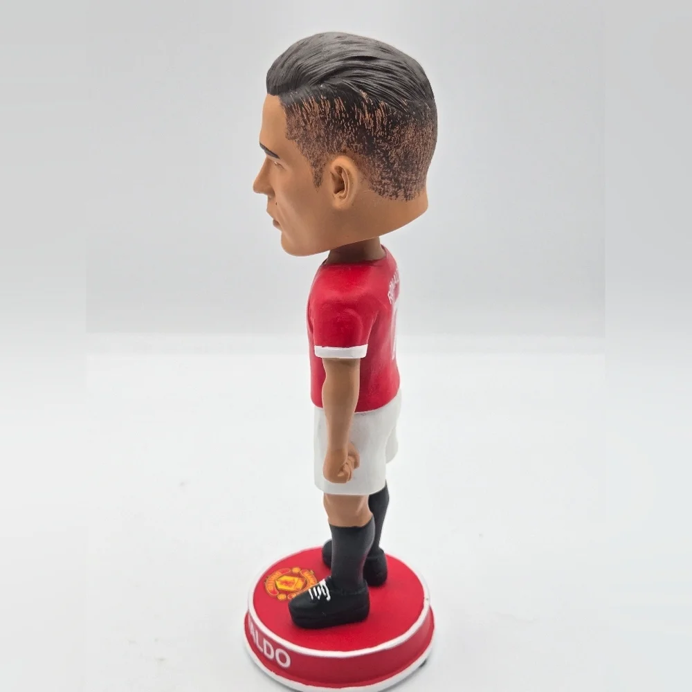 Cnins Youth Italy Soccer Jersey Italian Flag  Uniform Sz 14 & Ronaldo Figurine
